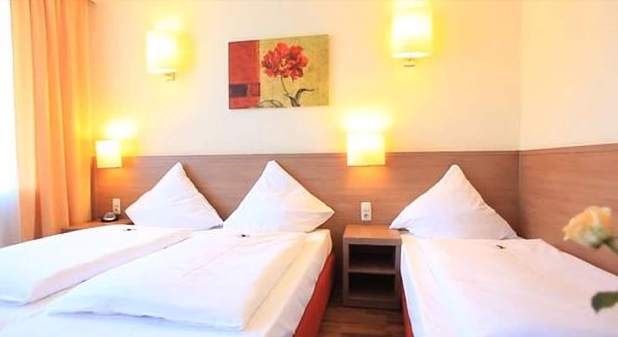 Hotel Marienthal Garni Amburgo Esterno foto
